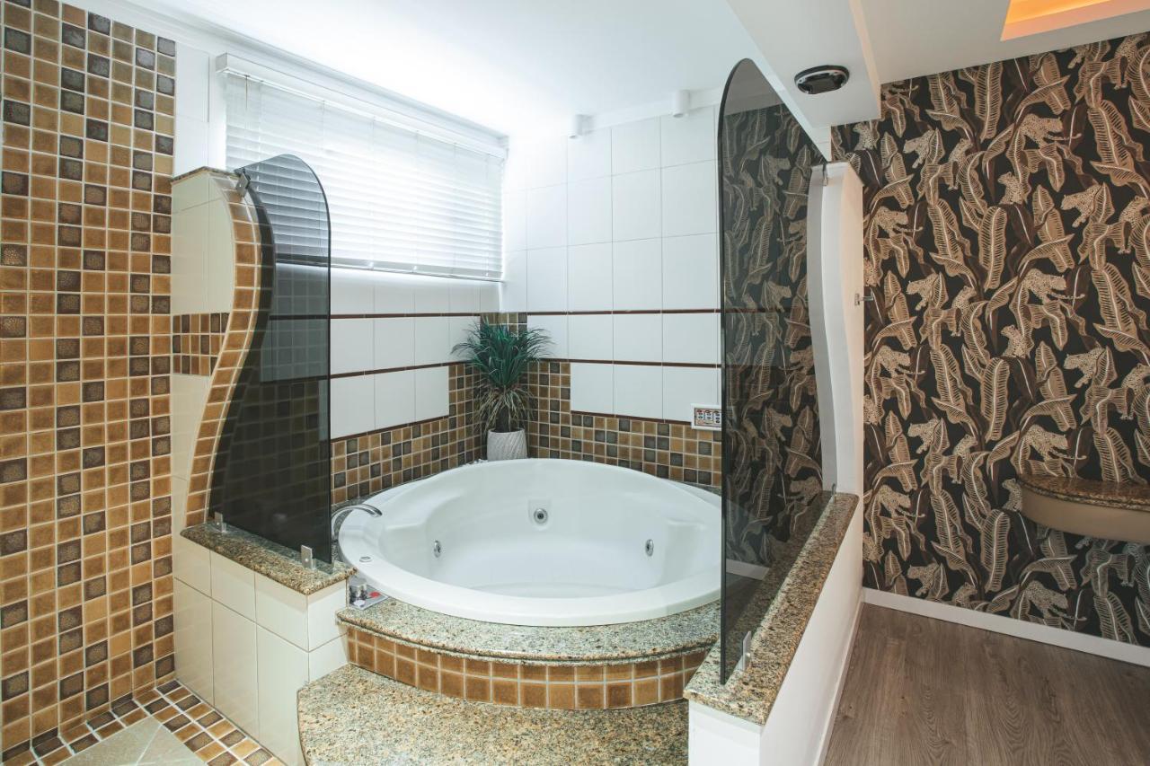Motel Kalahari Жарагуа-ду-Сул Экстерьер фото