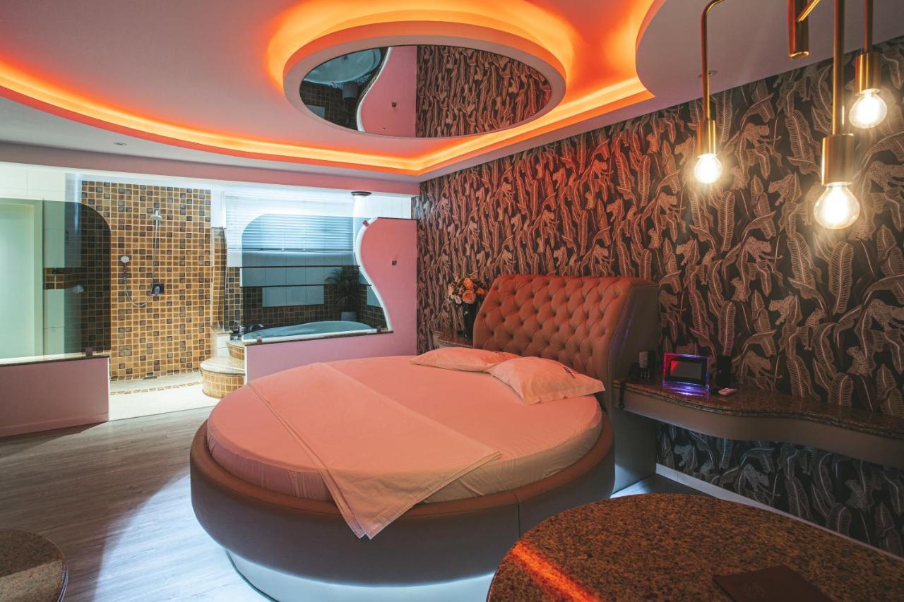 Motel Kalahari Жарагуа-ду-Сул Экстерьер фото